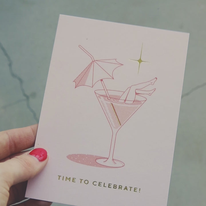 Carte postale « Il est temps de célébrer un cocktail »