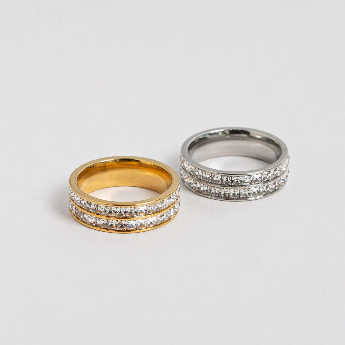 Angelica - Bague Pavée de Cristal Double Doublée Acier Inoxydable