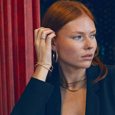 Selina - Boucles d'oreilles créoles en cristal superposées