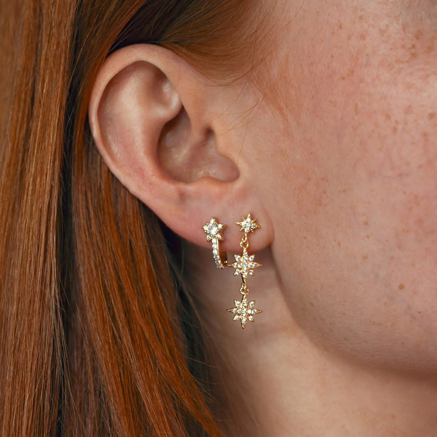 Aurora - Boucles d'oreilles créoles rectangulaires en forme d'étoile en cristal