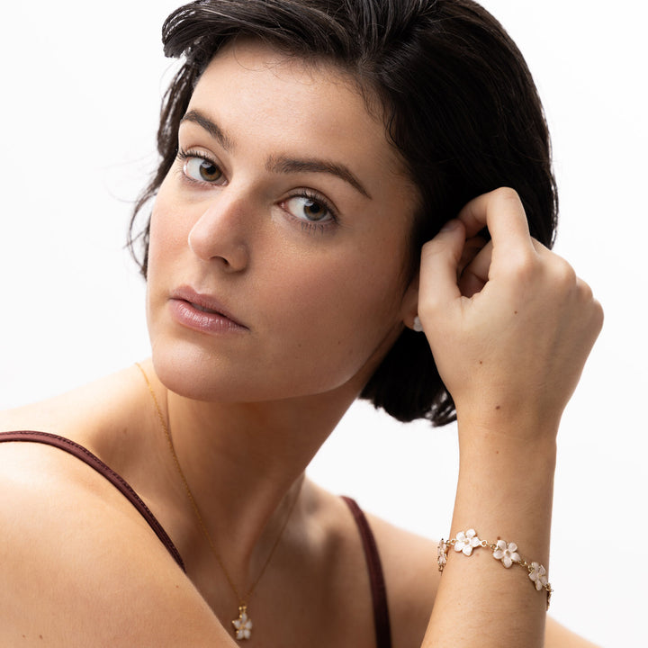 Adeline - Bracelet Chaîne en Émail Rose en Forme de Fleur