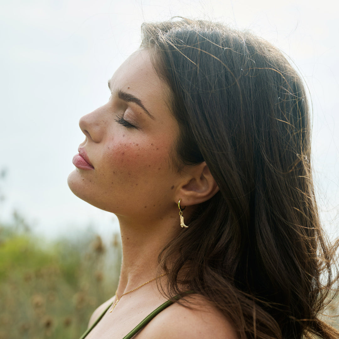 Wendy - Boucles d'oreilles en forme de hoop avec des bottes de cowboy