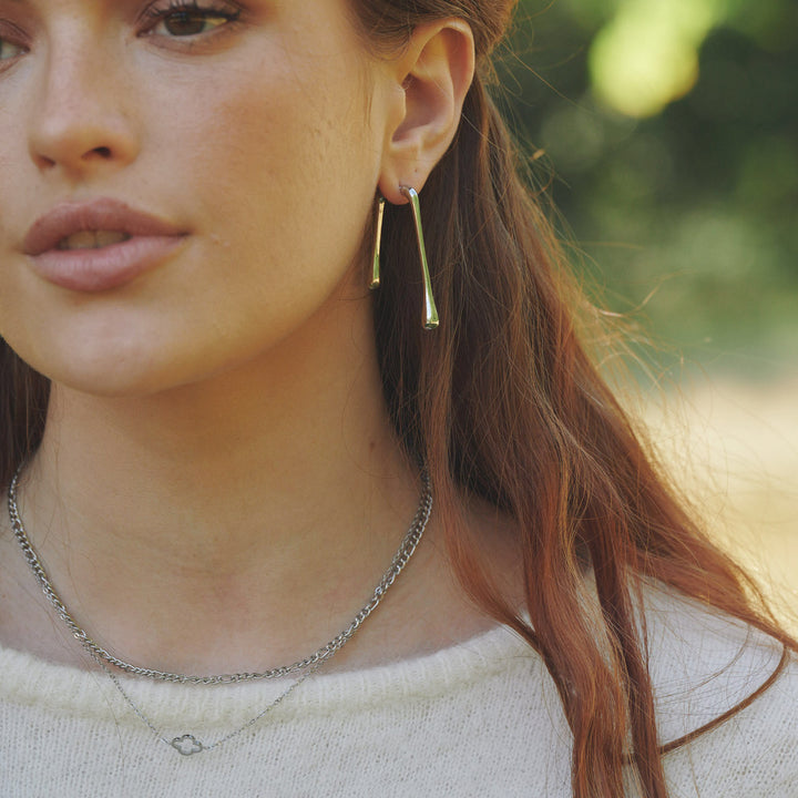 Corinne - Boucles d'oreilles à barre tombante en acier inoxydable