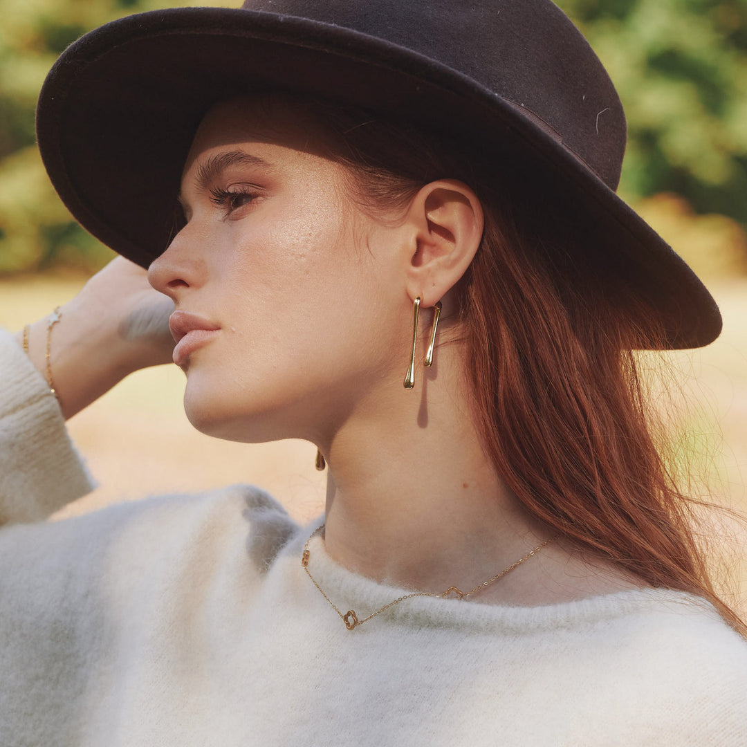 Corinne - Boucles d'oreilles à barre tombante en acier inoxydable