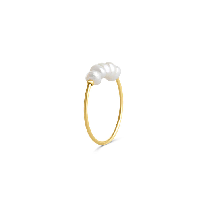 Loanna - Delicate Pearl Ring Stainless Steel
