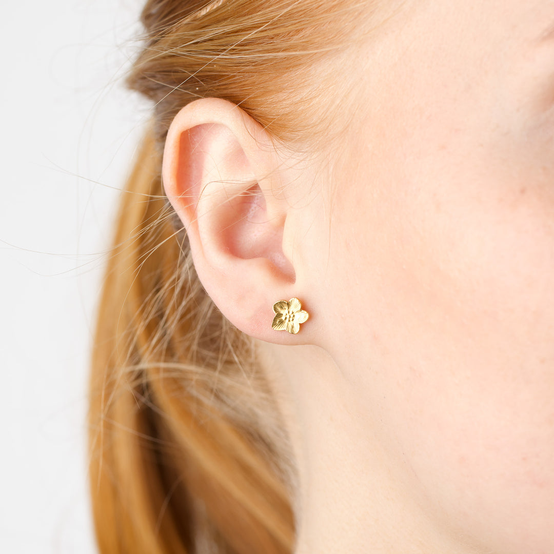 Sadia - Boucles d'oreilles clous fleur en acier inoxydable