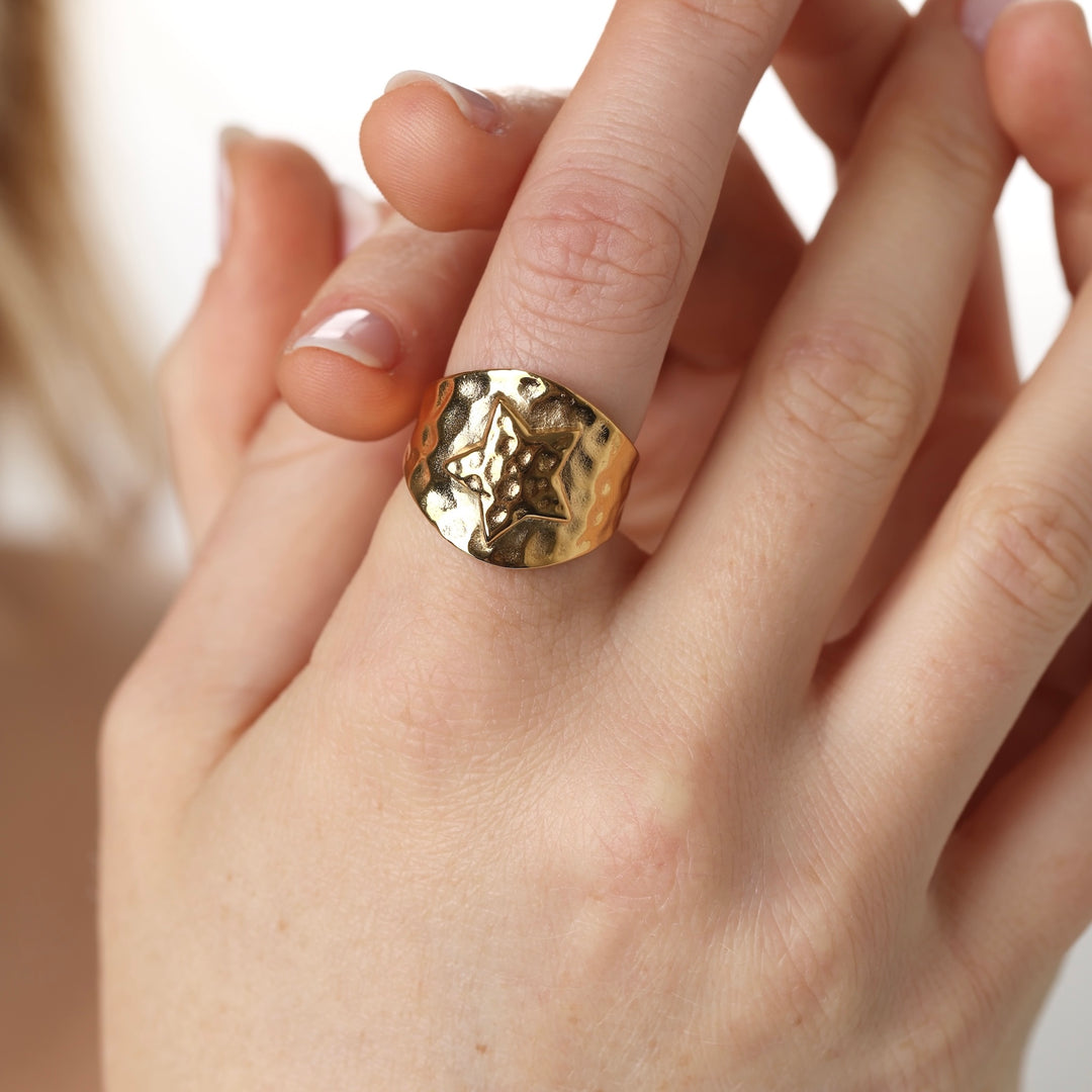 Yrsa - Bague Étoile en Acier Inoxydable