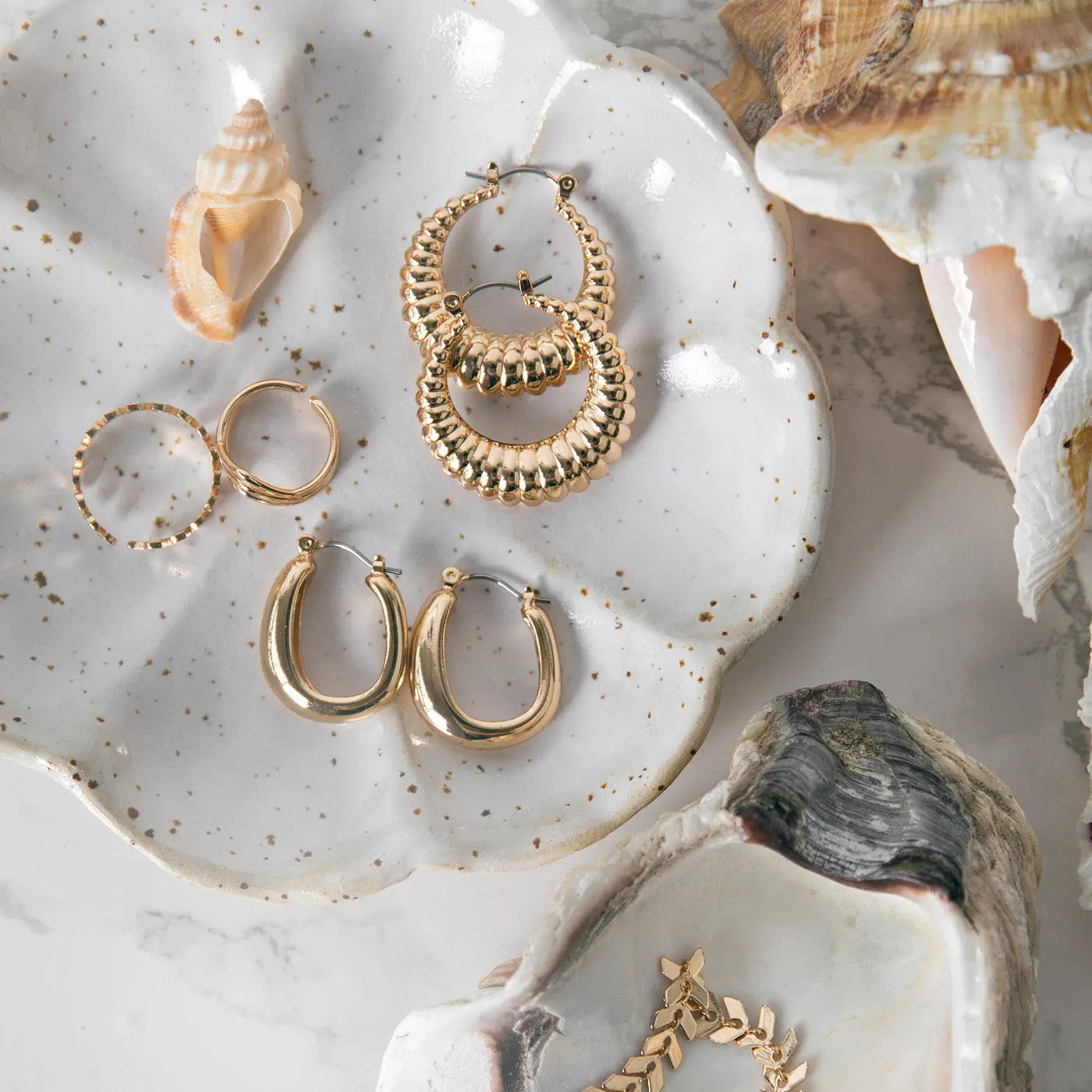 Boucles d'oreilles créoles ovales épaisses