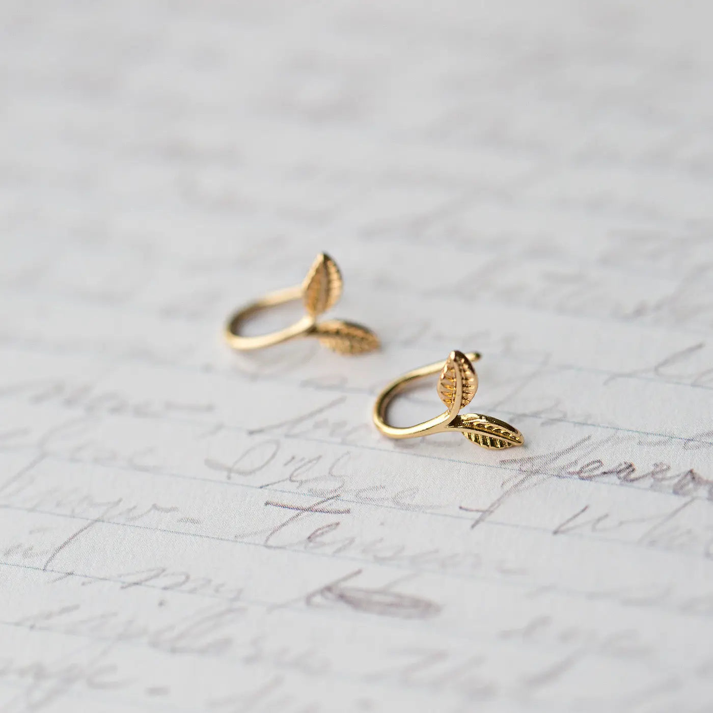 Boucles d'oreilles feuille délicate