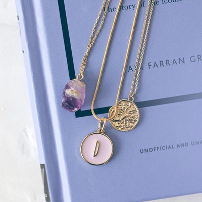 Lettre en collier chaîne serpent