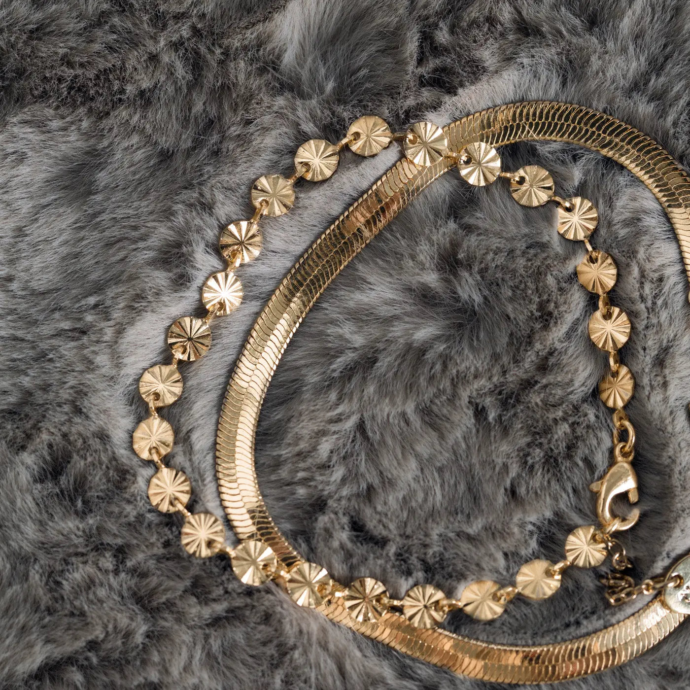 Bracelet plaque soleil brillant