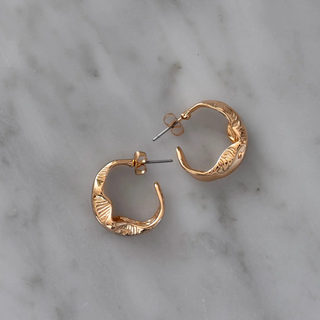 Essential- Irregular Hoop Earrings Timi of Sweden