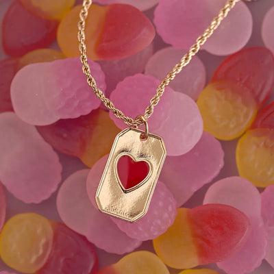 Collier plaque cœur en émail