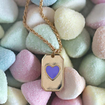 Collier plaque cœur en émail