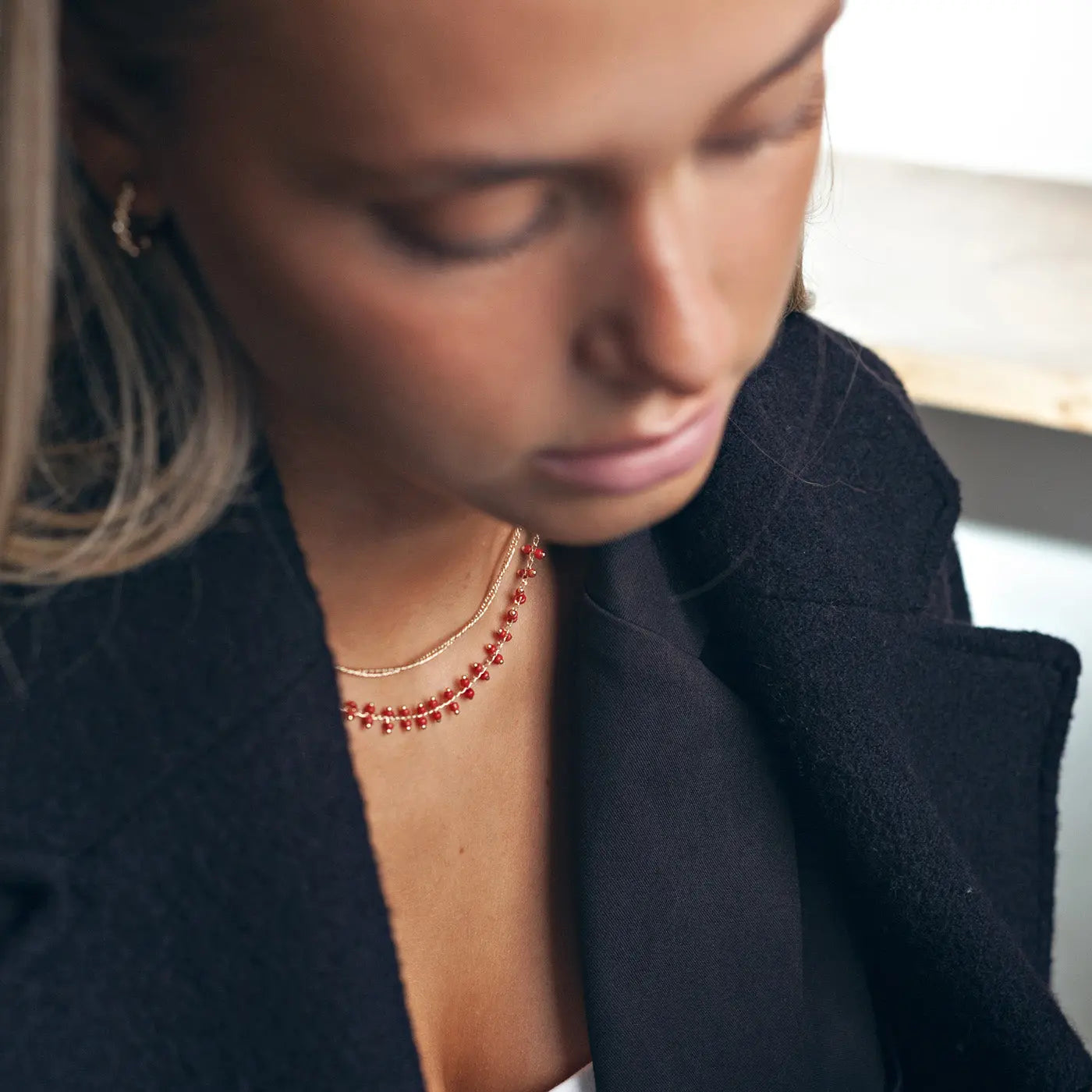 Collier de perles rouges