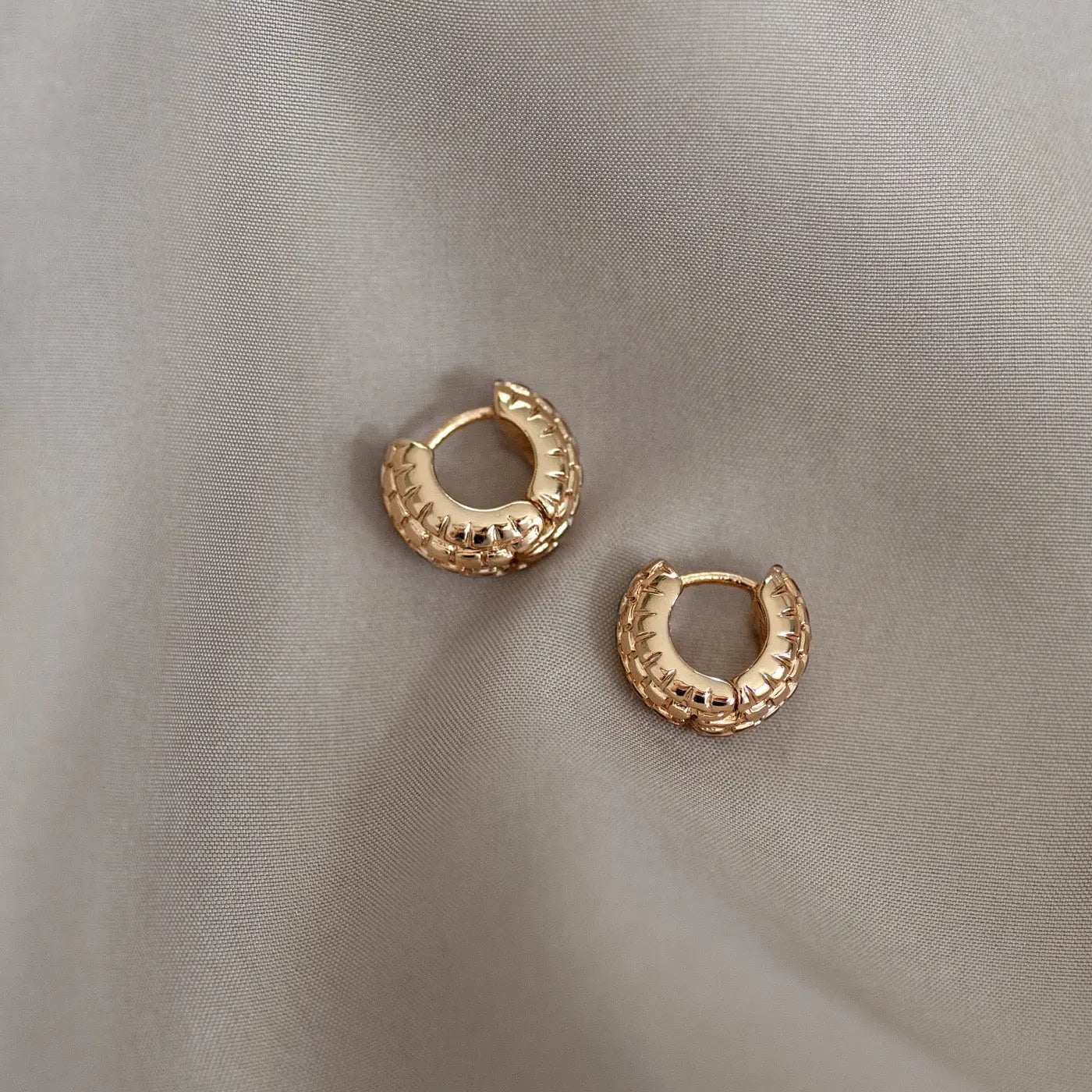 Boucle d'oreille créole Wheel - Doré