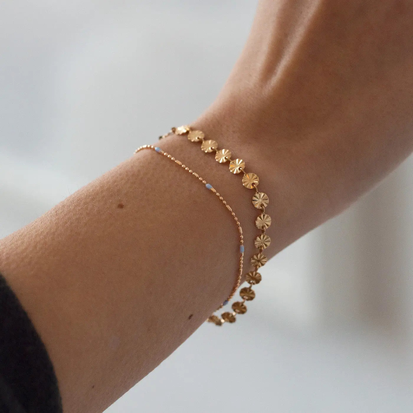 Bracelet plaque soleil brillant