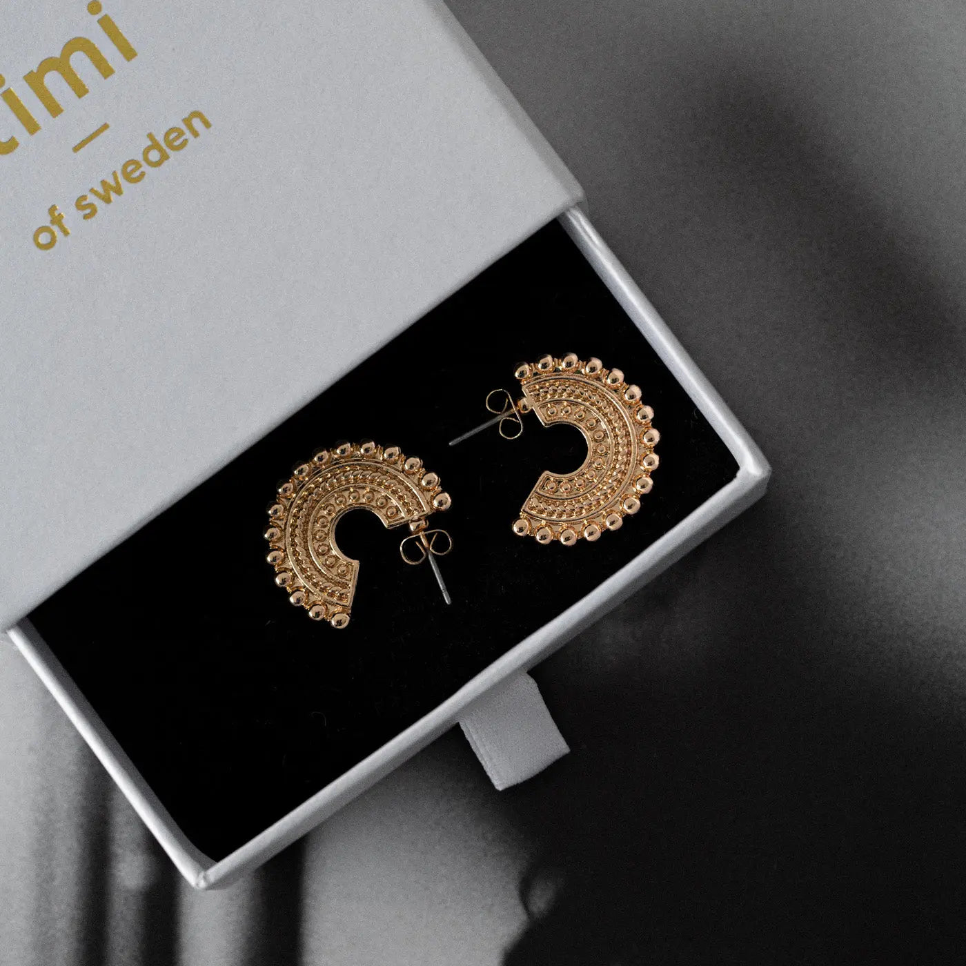 Riya - Boucles d'oreilles tiges orientales
