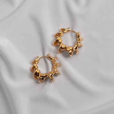 Julie - Twisted Corall Hoop Earrings