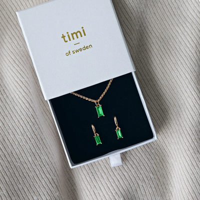 Ensemble en cristal avec collier et boucles d'oreilles