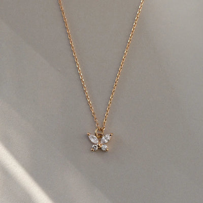 Leah - Collier Papillon Cristal Blanc