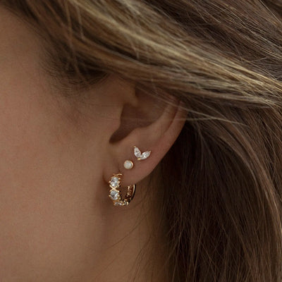 Olivia - Boucles d'oreilles créoles en cristal blanc